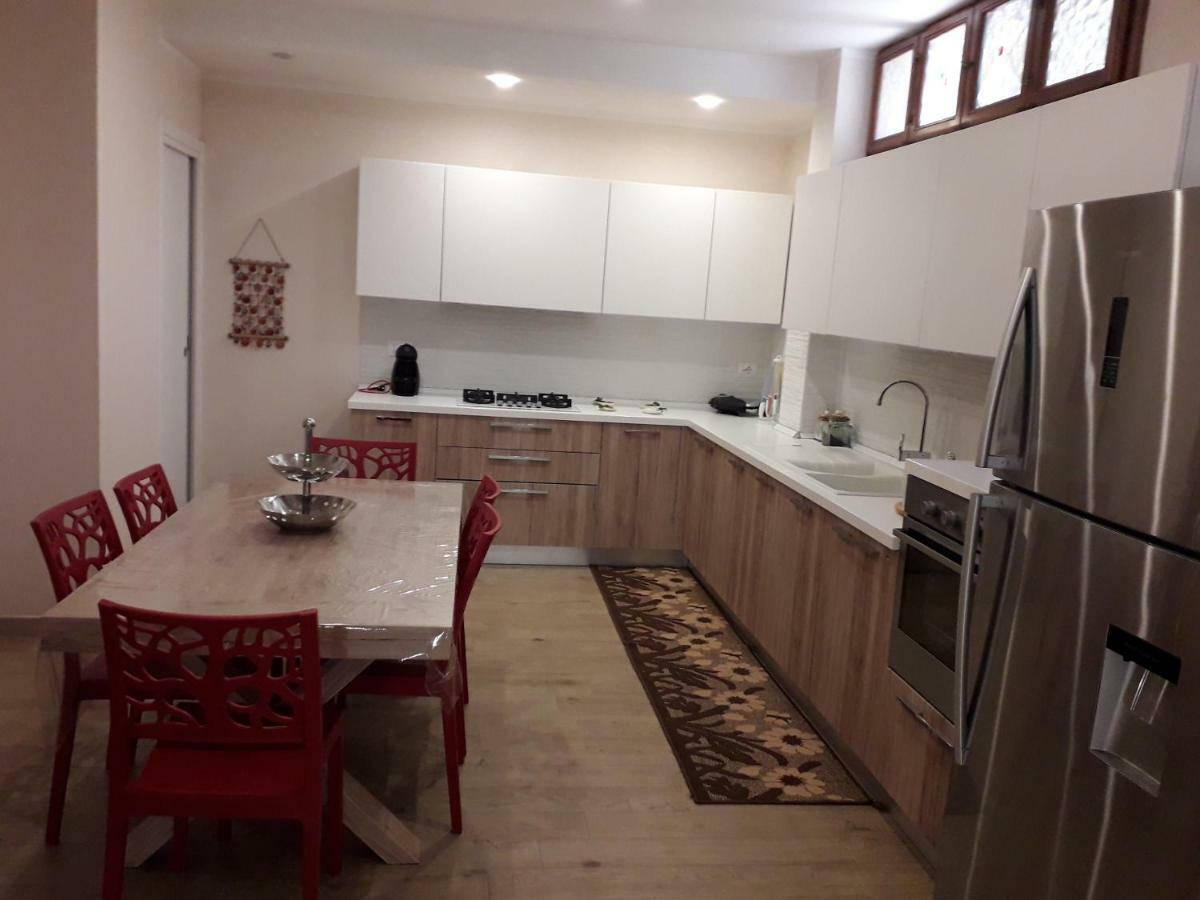 La tana di Furby Apartment Brindisi Bagian luar foto