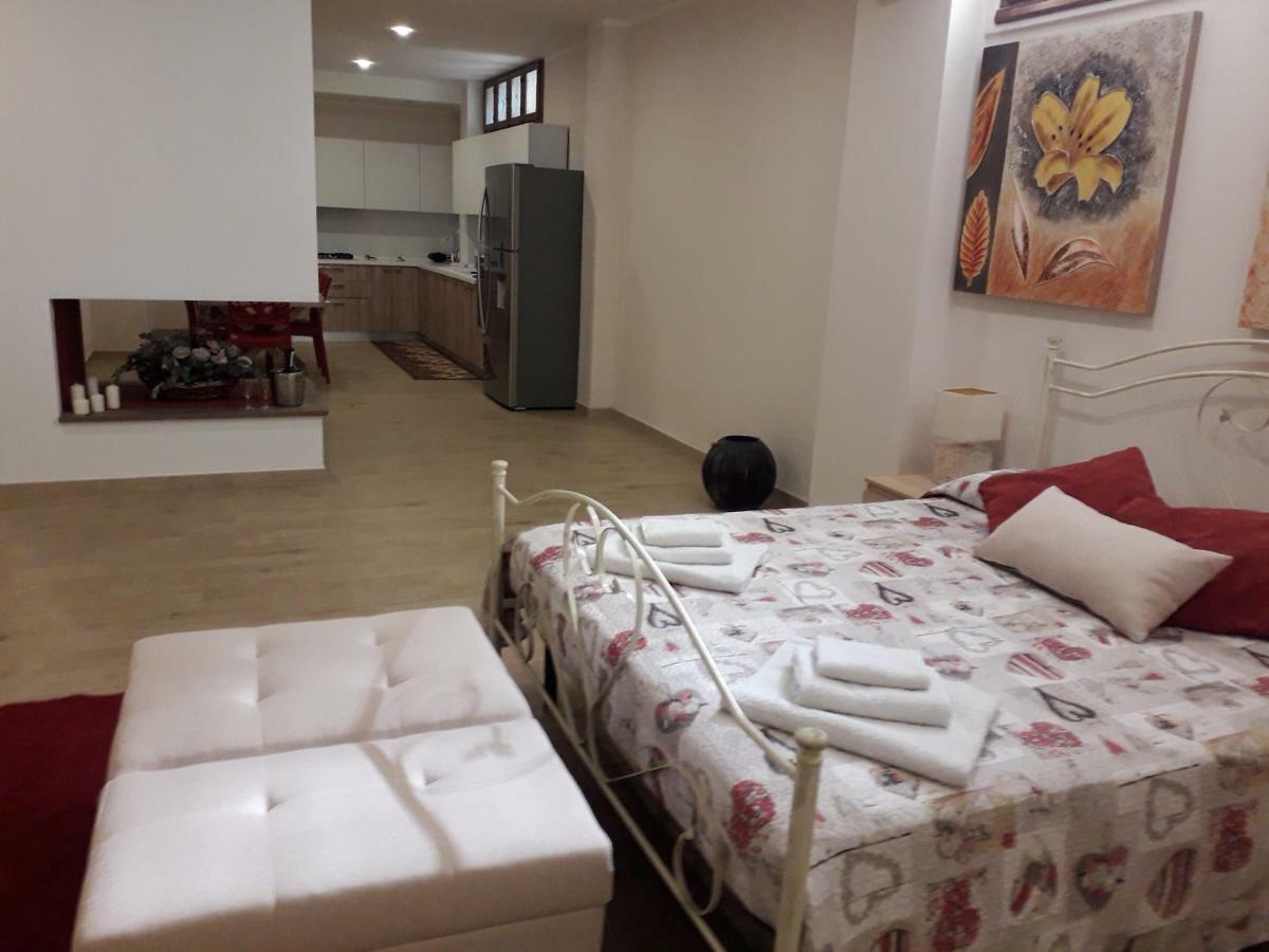 La tana di Furby Apartment Brindisi Bagian luar foto