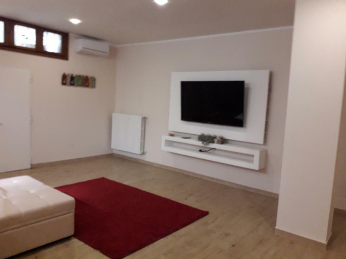 La tana di Furby Apartment Brindisi Bagian luar foto